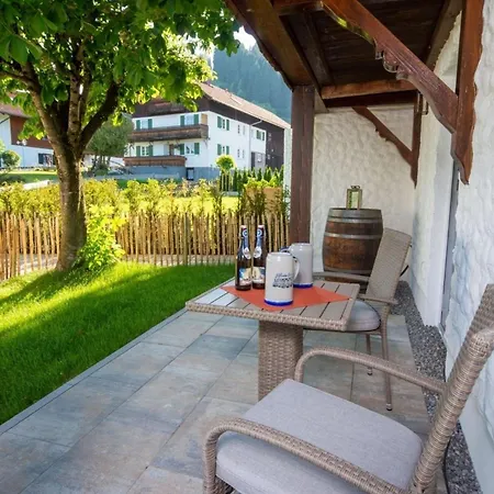 Mopsfidel * Pfronten